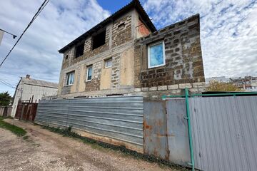 Дом, 293 м², 3 эт.