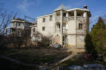 Дом, 265 м², 3 эт.