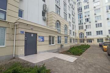 2-к квартира, 67,7 м², 1/8 эт.