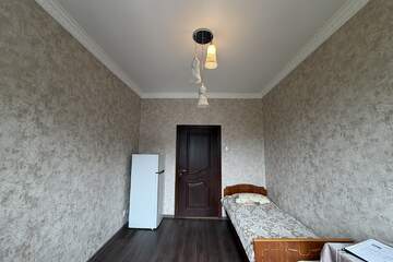 Комната, (всего 3 ком.), 54 м², 2/2 эт.
