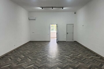 Помещение своб.назн., 70 м², 1/1 эт.